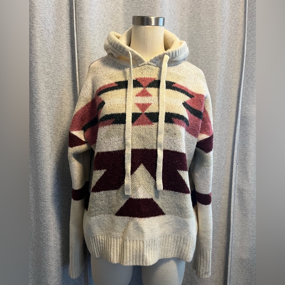 Lou & Grey Cream and Burgundy Patterned Hoodie Sweater